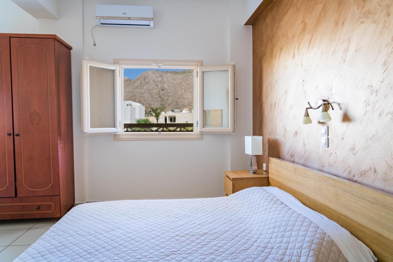 Rena Hotel Perissa  Eksteriør billede